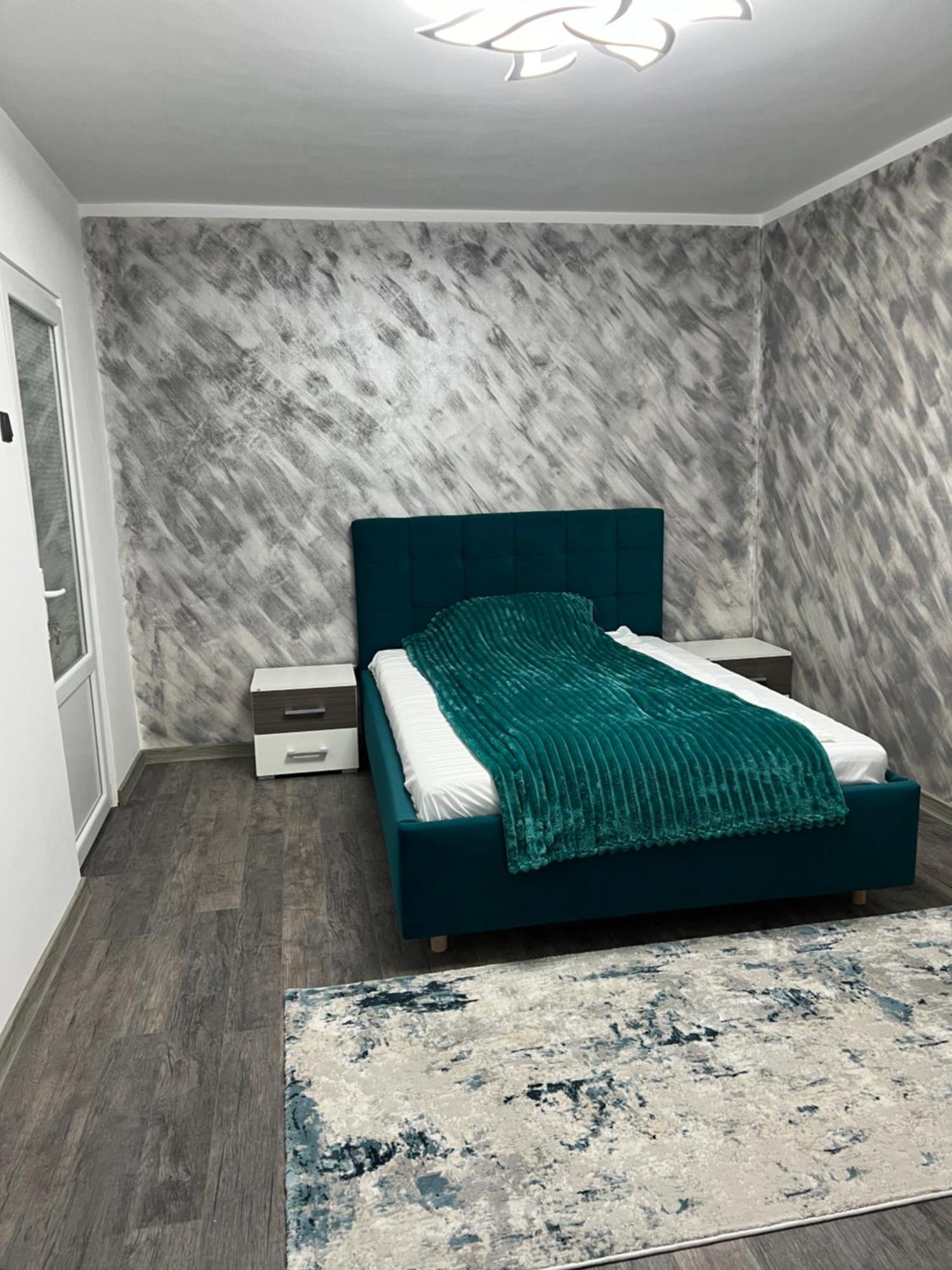 Green Apartament Apartment Targu Jiu